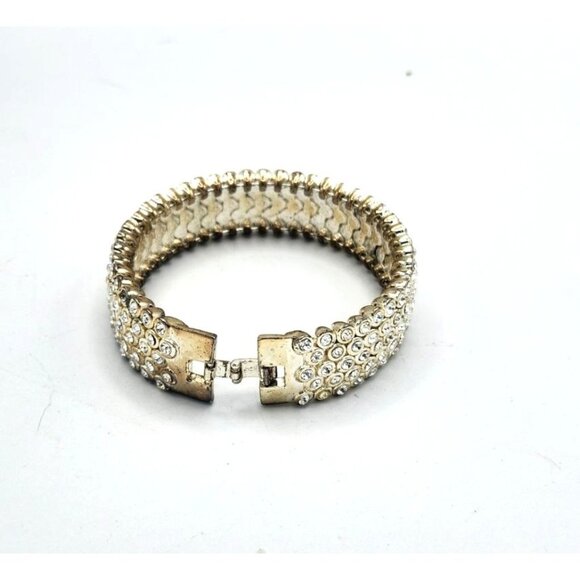 Vintage Crystal Bracelet - Rows Of Crystals - Picture 5 of 5